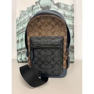 Coach CT813 West Pack In Colorblock With Signature Canvas